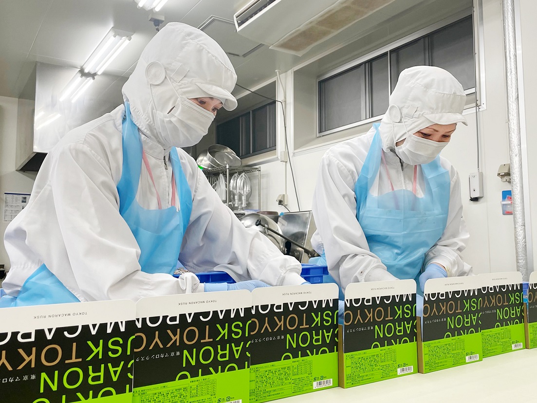 【短期募集11/3～12/29】お菓子メーカーの製造補助スタッフ