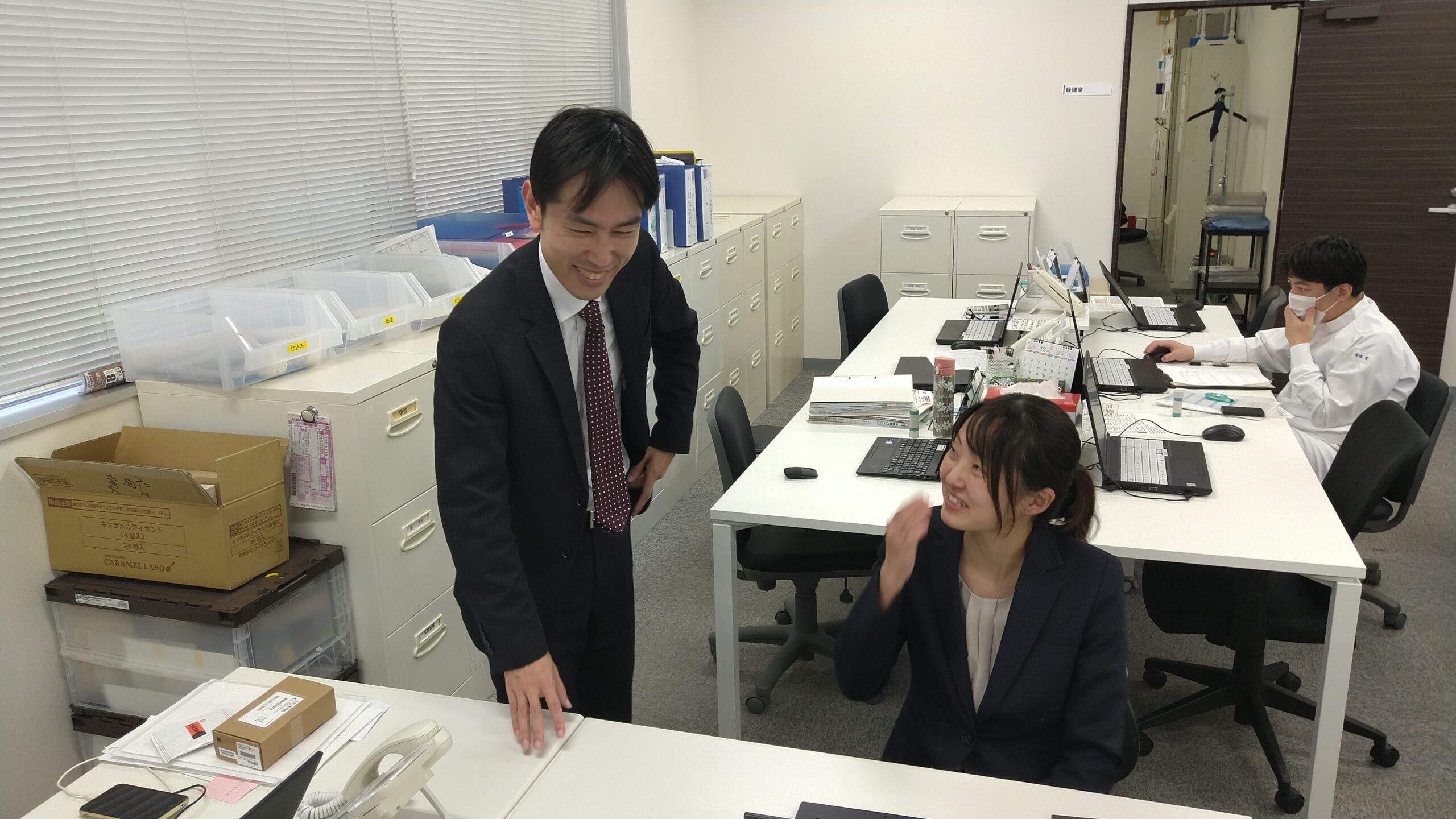 洋菓子メーカーの直営店舗の店舗管理・SV（スーパーバイザー）【正社員】
